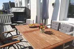 House with terrace - Image 2
