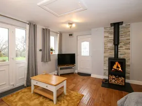 Cottage with garden, sauna & barbeque - Image 5