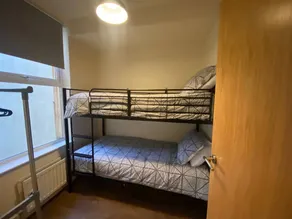 Flat | Close to HM Prison Crumlin Road - Image 4