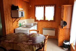 Nice gite with garden, terrace & barbecue - Image 2