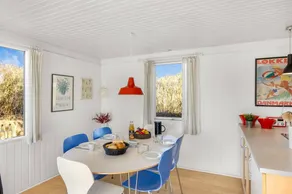 Fully equipped house with terrace | Close to the beach | Pets are welcome - Image 4