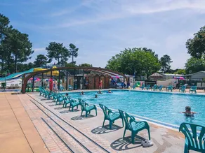 Family-friendly nice mobile home with heated pool & terrace - Image 3