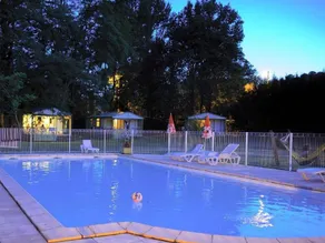 Chalet with pool & terrace - Image 3