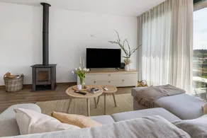 Ferienhaus mit Garten, privatem Pool und Terrasse | Bergblick | Perfekt für die Arbeit von Zuhause - Image 4