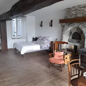 Maison d'hôtes adaptée aux familles avec jardin, terrasse et piscine | Vue jardin | Avec animaux autorisés - Image 2