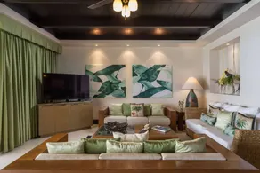 Luxury Condo Beach Access - Image 2