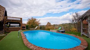 Villa mit Terrasse, Grill und beheiztem Pool | Haustierfreundlich - Image 2