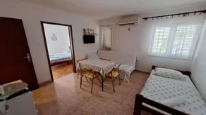 Appartement de vacances avec terrasse, jardin et barbecue - Image 2