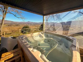 House with barbecue, private pool & garden - Image 2
