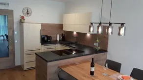 Holiday apartment with garden & terrace - Image 2