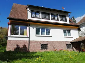 Familienorientierte Wohnung mit Garten, Terrasse und Grill | Perfekt für die Arbeit von Zuhause - Image 2
