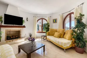 Detached villa in Cumbres del Sol with private pool and large enclosed garden - Image 4