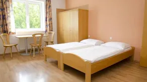 Children-friendly charming flat with barbecue, terrace & garden | Next to the ski | Good for workation | Pet-friendly - Image 4