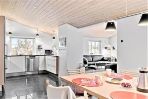 Family-oriented house with hot tub, sauna & terrace | Pet-friendly - Image 2