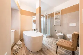 Appartement avec terrasse et jardin | Vue ville - Image 2