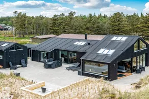 House with sauna & terrace - Image 2