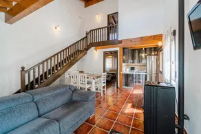 Holiday home with garden & barbecue - Image 5