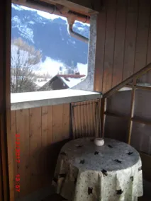 Appartement entièrement équipé avec sauna, piscine et jardin - Image 4