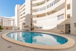 Apartment "Calpe Vacaciones" Close to the Beach with Shared Pool & Wi-Fi - Image 4