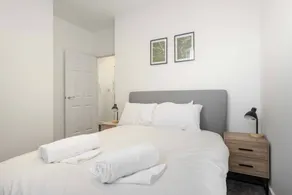 Stylish 1 Bedroom Apartment in Central Hull - Image 2