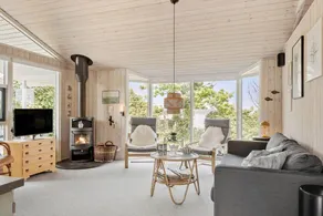 House with barbecue - Image 3