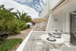 Lovely house with terrace, garden & heated pool | Sea view | Close to the beach - Image 2