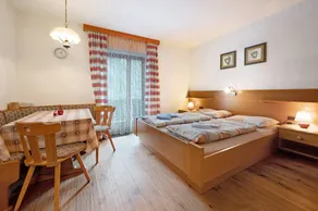 Studio adatto alle famiglie con terrazza, giardino e griglia | Vista sulla montagna | Ammette cani - Image 4