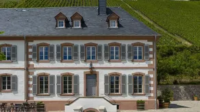 Charming flat with garden & terrace - Image 3