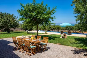 Finca with private pool, garden & barbeque | Garden view | Perfect for remote work - Image 4