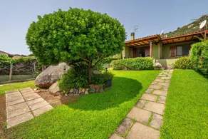 Maison de vacances conviviale et familiale avec terrasse, jardin et barbecue | Vue jardin - Image 4