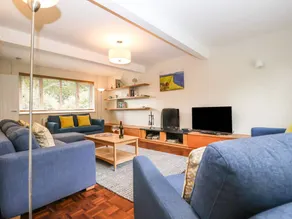 Family-oriented cottage with garden | Beach view | Pets are welcome - Image 4