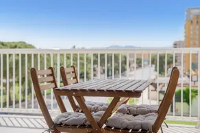 Appartement de vacances avec piscine privée, internet haut débit et terrasse | Vue montagne - Image 4
