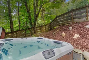 Chalet mit Whirlpool und Grill | Bergblick - Image 4