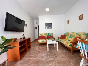 Beautiful apartment with terrace - Image 5