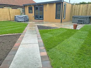 Children-friendly nice cottage with barbeque & jacuzzi | River view | Dogs allowed - Image 2