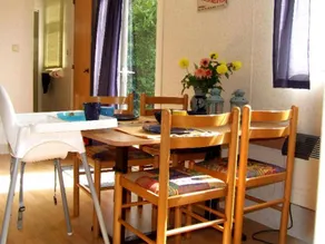 Gemütliche Außergewöhnliche Unterkunft mit Pool und Terrasse - Image 3