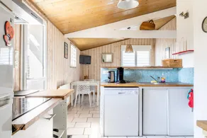 Holiday home with garden & terrace | Garden view - Image 3