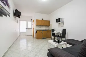 Apartment with BBQ & terrace - Image 4