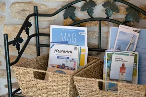 Country house 'Ty Bihan' near the beach with terrace, private garden and Wi-Fi - Image 4