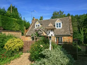 Children-friendly wonderful cottage with garden | Pets are welcome - Image 2