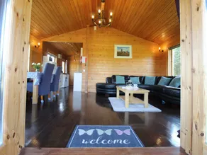 Children-friendly cottage with garden & barbeque - Image 5