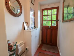 Cottage with garden - Image 4