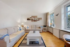 Holiday Home 'Seestern' with Private Terrace, Private Garden and Wi-Fi - Image 2