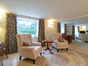 Child-friendly beautiful cottage with garden - Image 3