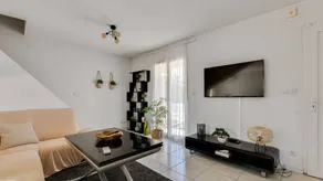 Holiday Home Near Beach With Private Pool - Image 2