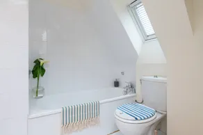 Room 'Chambre Mer' with Shared Pool, Shared Terrace and Wi-Fi - Image 2