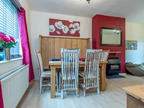 Holiday home with fast internet, garden & barbecue | Pet-friendly - Image 3