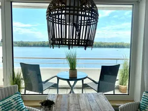 Exklusive, sonnige Studio-Wohnung mit direktem Ausblick auf den Binnensee! - Image 2
