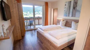 Mehrbettzimmer für 4 Personen (42 m²) in Gosau - Image 2