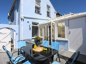 Children-friendly nice cottage with garden & barbeque - Image 2